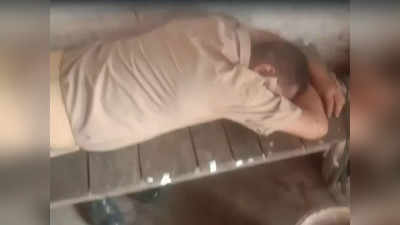 इटावा में दारू के नशे में सिपाही का वीडियो वायरल, एसएसपी ने किया निलंबित