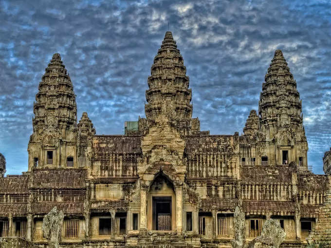 अंगकोर वाट मंदिर (500 एकड़) - Angkor Wat Temple (500 acres)