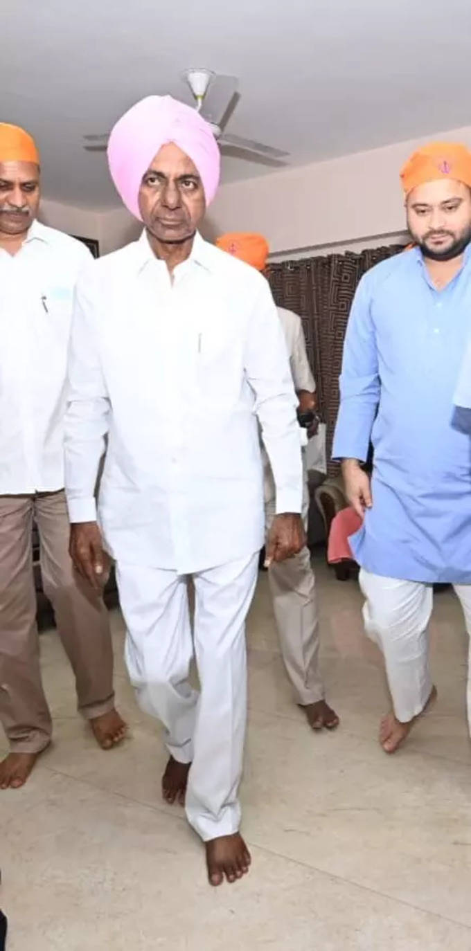 KCR: లాలూను కలిసిన కేసీఆర్.. బీహార్ పర్యటనలో బిజీ బిజీగా