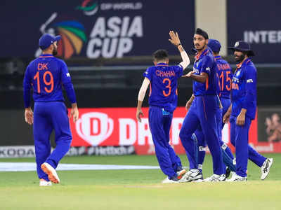 भारताचा दणदणीत विजय... हाँगकाँगला धुळ चारत भारतीय संघ सुपर-४ फेरीत दिमाखात दाखल