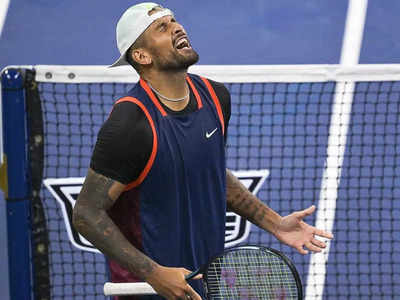 Nick Kyrgios US Open 2022: ম্যাচ চলাকালীন গাঁজায় দম দর্শকের! চেয়ার আম্পায়ারের কাছে অভিযোগ টেনিস তারকার