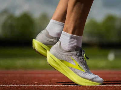Sports Running Shoes: భారీ త‌గ్గింపుతో...