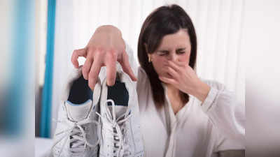 Shoe odor: ഷൂ ഊരുമ്പോള്‍ ദുര്‍ഗന്ധമുണ്ടോ? മാറ്റിയെടുക്കാന്‍ ഇതാ കുറച്ച് വഴികള്‍