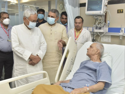 बिहार के मंत्री बिजेंद्र यादव की तबीयत फिर बिगड़ी, एयर एम्बुलेंस से भेजे गए दिल्ली, AIIMS में चल रहा इलाज