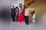 Pugazh wedding reception: மொத்தமாய் குவிந்த சின்னத்திரை பிரபலங்கள்.. களைக்கட்டிய புகழ் ரிசெப்ஷன்!