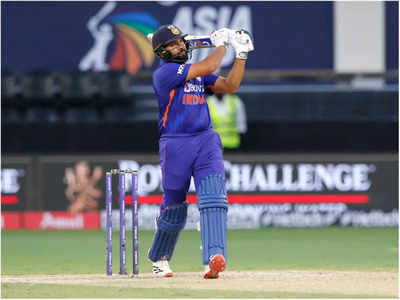 Rohit Sharma హఫ్ సెంచరీ.. శ్రీలంక టార్గెట్ 174