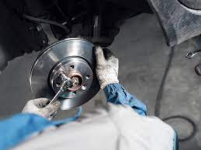 Brake Maintenance: உங்கள் வாகனங்களில் பிரேக் பராமரிப்பது எப்படி?