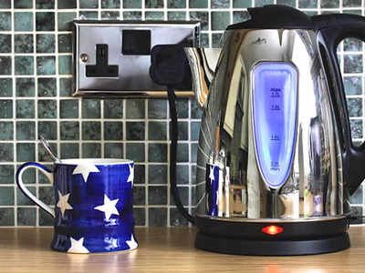 Electric Kettle: క్ష‌ణాల్లో నీటిని వేడి చేస్తాయి