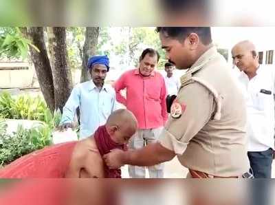 Basti News: बच्चा चोरी के शक में मानसिक विक्षिप्त को भीड़ ने पीटा, SHO ने किया दिल जीतने वाला काम