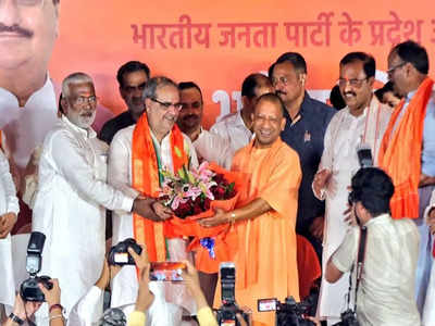 Uttar Pradesh BJP :  যোগীরাজ্যে এবার ‘নতুন BJP’? সাংগঠনিক রদবদল নিয়ে জোর জল্পনা