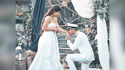 प्रियंका चोपड़ा जितनी खूबसूरत दुल्हन बनने जा रहीं कृष्णा मुखर्जी, शादी से पहले सगाई में ही दिखा दिया सारा ग्लैमर