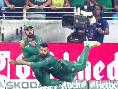 Pakistan Asia Cup 2022 Loss : ক্যাচ মিস করে হাসির খোরাক, পাকিস্তানের কাটা ঘায়ে নুনের ছিটে দিল্লি পুলিশের