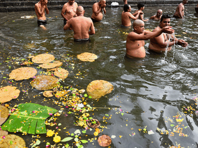 पितरों के प्रसन्‍न होने पर होता है ऐसा