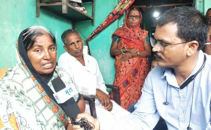 a woman in jalgaon saved her life by swimming for 13 hours in flood waters