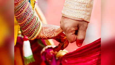Odisha News: ओडिशा की अनोखी शादी, पत्नी की इजाजत के बाद शादीशुदा शख्स ने ट्रांसजेंडर से रचाई शादी