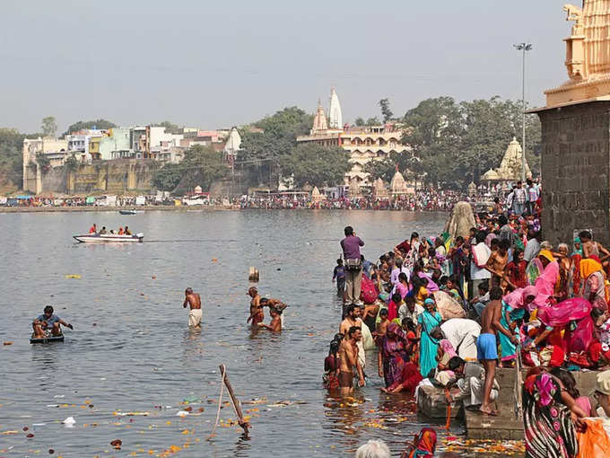 ​ಶಿಪ್ರಾ ಬಳಿಯಿರುವ ಮಸೀದಿ