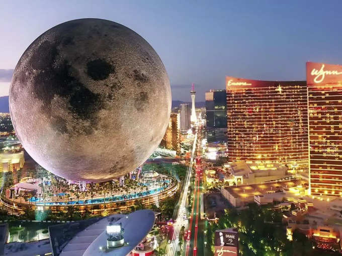 Moon Resort