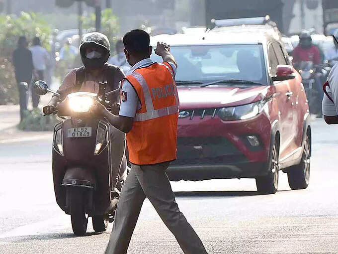 बच्चों को बेल्ट पहनाना जरूरी