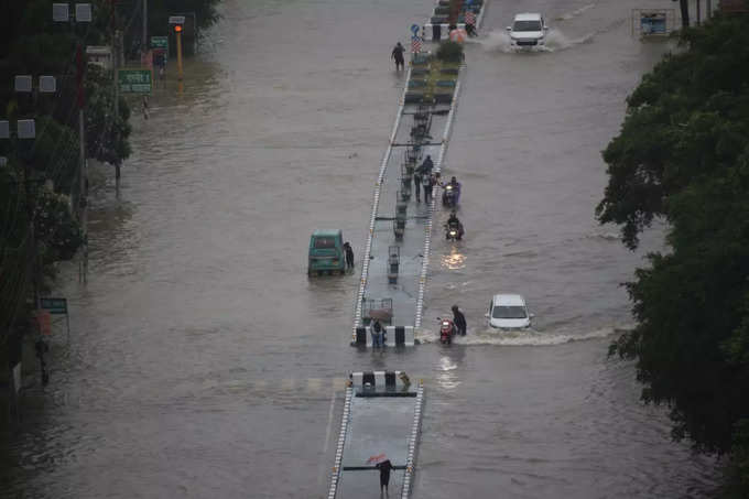 Lucknow Heavy Rain