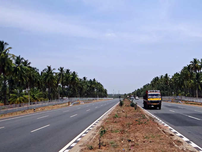 ಬೆಂಗಳೂರಿನಿಂದ ಶುರು ಪ್ರಯಾಣ...