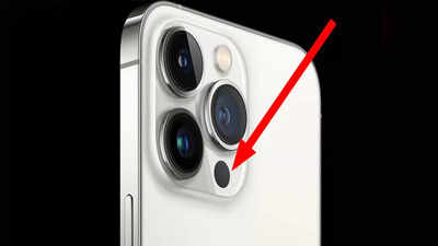 iPhone 14 च्या कॅमेरासोबत दिसणारे Black Dot साधेसुधे नाही, ऐकूण आश्चर्याचा धक्का बसेल