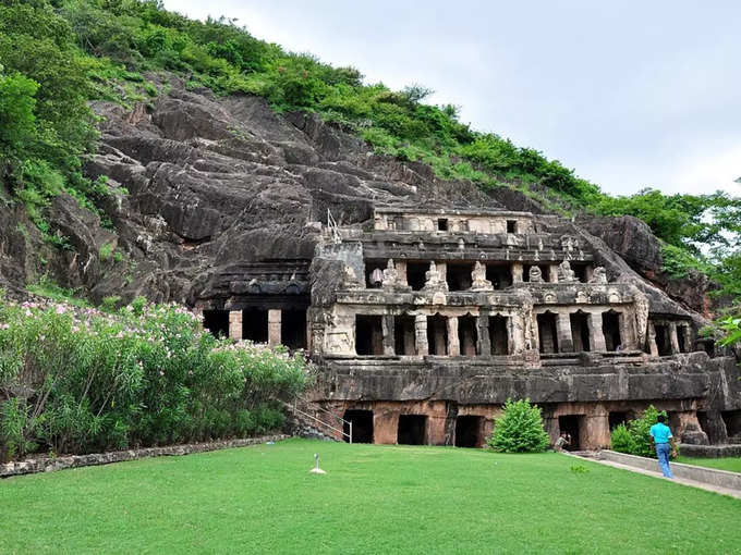 ​ಉಂಡವಲ್ಲಿ ಗುಹೆಗಳು