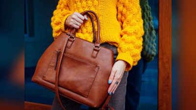 ऑफिसला, मीटिंगला किंवा कोणत्याही पार्टीत जाताना, कॅरी करण्यासाठी बेस्ट आहेत या Premium Handbags, गिफ्ट म्हणून द्यायला बेस्ट ऑप्शन्स
