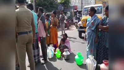 குடிநீருடன் கலந்து வரும் சாக்கடை கழிவு நீர் - காலி குடங்களுடன் களமிறங்கிய தேனி பெண்கள்