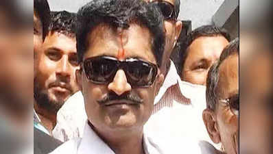 Gujarat Election: गुजरात के राजकोट में 2 ‘बाहुबलियों’ के बीच सियासी जंग, गोंडल सीट से बेटों को दिलाना चाहते हैं टिकट