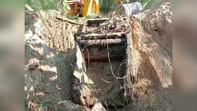 Azam Khan: पुर्जे-पुर्जे काटकर करोड़ों की मशीन जमीन में की दफन, अब आजम की जौहर यूनिवर्सिटी में चली जेसीबी