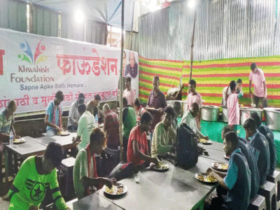 Mumbai news: 1 रुपये में नाश्ता और 10 Rs. में लंच, कल्याण की इस अम्मा रसोई में रोज 500 लोग खा रहे खाना
