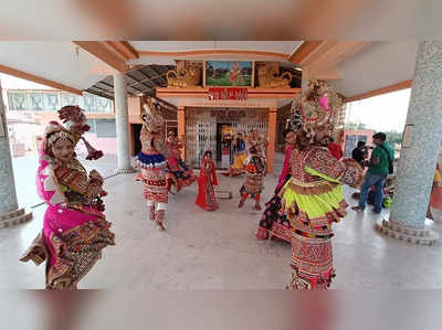 Couple Garba Steps:તમારા પ્રિય પાત્ર સાથે ક્રિષ્ના રાસ સ્ટેપ્સ પર ગરબા રમશો તો વટ પડી જશે