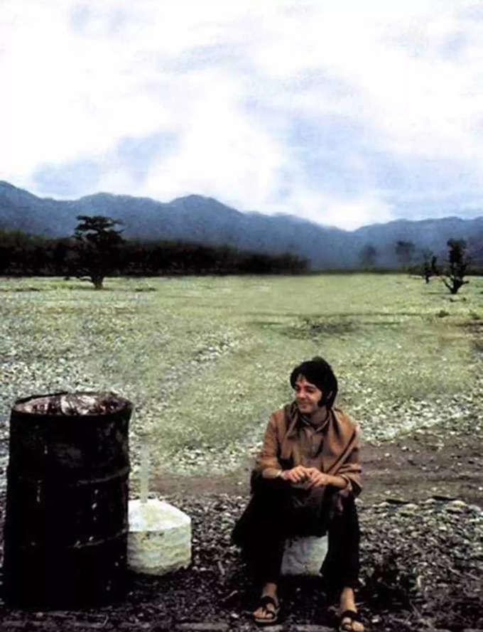 Paul-McCartney near Jakhan river