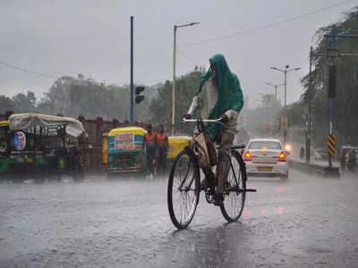 Weather Report: বঙ্গোপসাগরে গভীর নিম্নচাপ, দিনভর হালকা থেকে মাঝারি বৃষ্টির পূর্বাভাস