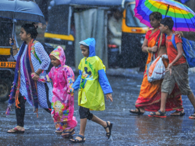 Weather Alert : महाराष्ट्रावर पुढचे ३-४ दिवस अस्मानी संकट, या भागांना पावसाचा यलो अलर्ट