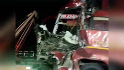 Etawah Accident: आगरा-लखनऊ एक्सप्रेस वे पर 2 सड़क हादसे, चकनाचूर हुई स्‍लीपर बस, 50 यात्री घायल