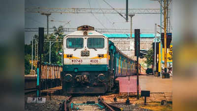 Train Cancelled: ব্যাপক বিক্ষোভে হাওড়া থেকে বাতিল একাধিক ট্রেন, ভোগান্তি যাত্রীদের