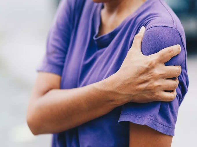 হাতে হার্ট অ্যাটাকের লক্ষণ (Heart Attack Symptoms in Arm) হাতে হার্ট অ্যাটাকের লক্ষণ (Heart Attack Symptoms in Arm)