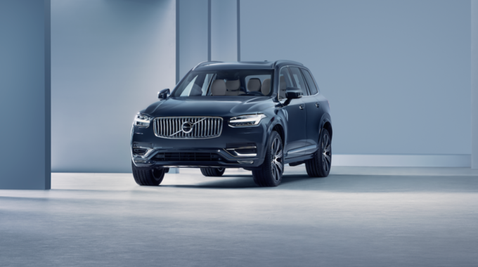 New Volvo XC90 B6 Ultimate (Petrol mild-hybrid)