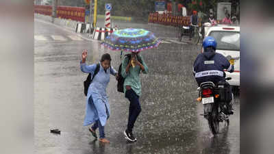 Weather Forecast: পুজোর ঢাকে কাঠি, এখনও কাটছে না দুর্যোগের আশঙ্কা