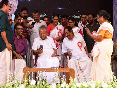 Kerala: केरल का पुल्लमपारा भारत की पहली 100% डिजिटल साक्षरता वाली पंचायत, एक साल में हासिल किया लक्ष्य