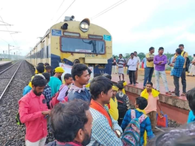 Bengal Kurmi Protest Explainer: बंगाल में रेल की पटरियों पर क्यों है कुर्मी समाज? क्या है मांग, जानिए
