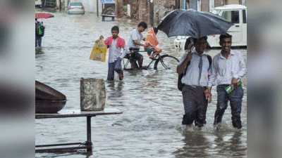 UP School Closed: भारी बारिश का अलर्ट! नोएडा समेत UP के इन जिलों में बंद रहेंगे स्कूल, देखें पूरी लिस्ट