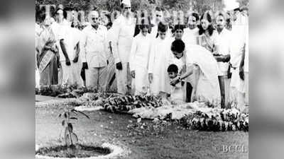 इंदिरा गांधी ने जिस बच्चे का हाथ थाम रखा है, पहचाना क्या... UP में विरोध की राजनीति का है चेहरा, जानिए पूरी स्टोरी