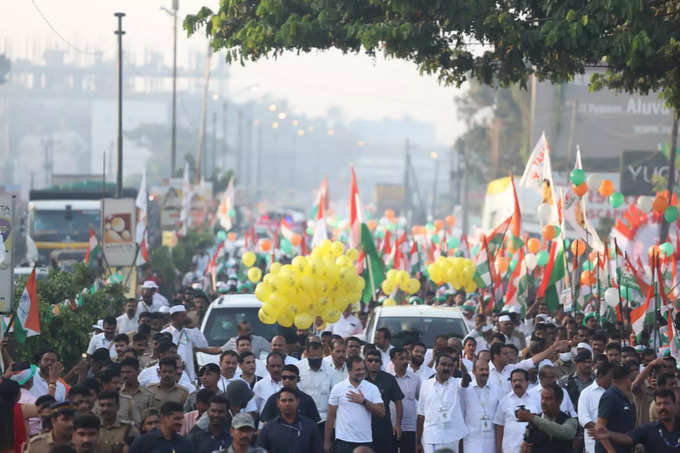 కేరళలో కొనసాగుతోన్న భారత్ జోడో యాత్ర