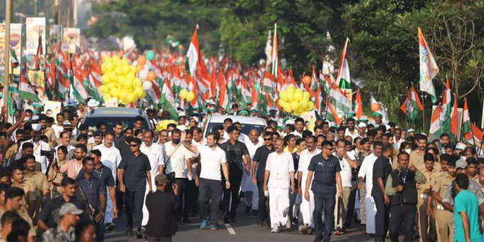 కేరళలో కొనసాగుతోన్న భారత్ జోడో యాత్ర