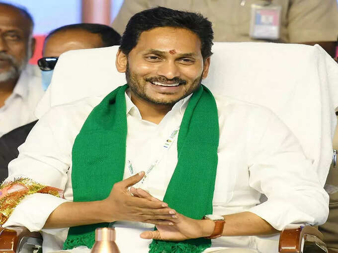 వైసీపీ దెబ్బకు కుప్పంలో చంద్రబాబు పర్యటనలు