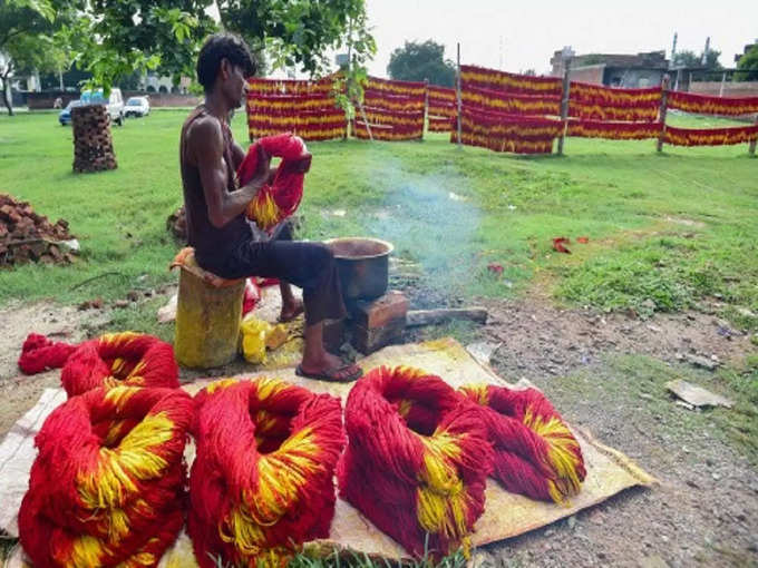 कलावा पहनते वक्त क्यां बरतें सावधानी