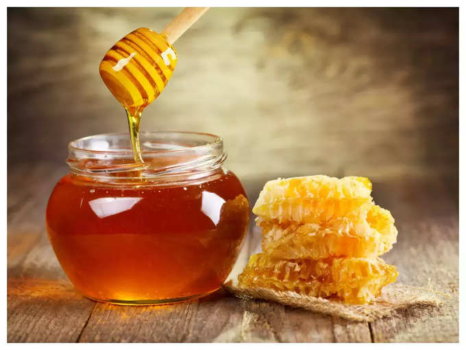 ​औषधी वनस्पतींसह मध घेतल्यास अधिक फायदेशीर