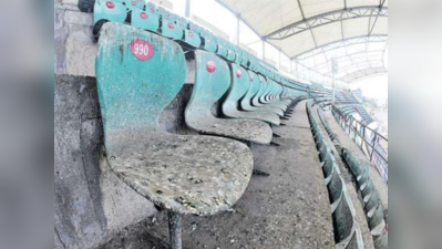 Uppal Stadium: ఉప్పల్ స్టేడియంలో కుర్చీలు మరీ ఇంత దారుణంగా ఉన్నాయా..!